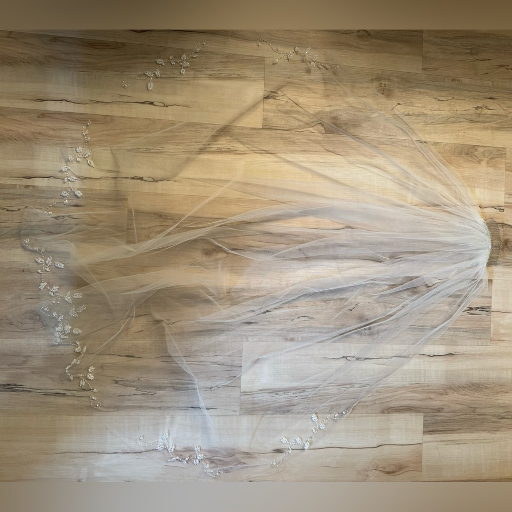 Wedding veil - Picture 3 of 6